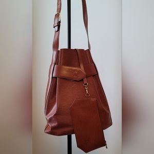 (SOLD) Louis Vuitton Sac d'Epaule Bucket Bag PM Brown Epi Leather